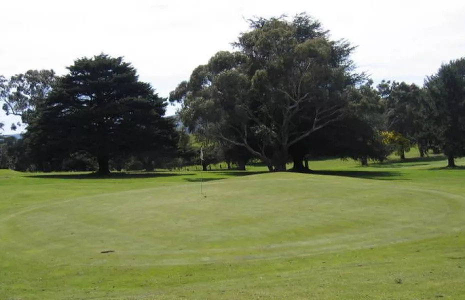Woodend GC: #8