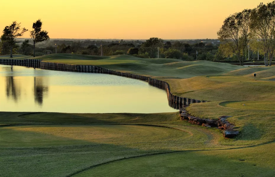 Oak Tree CC - West: #14