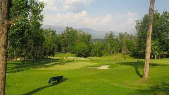 Jammu And Kashmir Golf Guide Enjoy a cape cod golf vacation at blue rock golf resort.