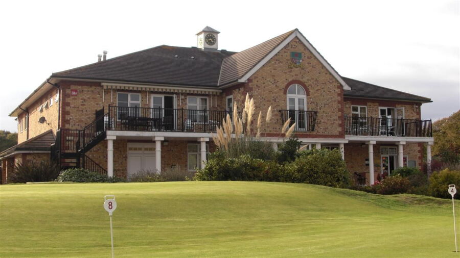Lee-on-the-Solent GC: Clubhouse