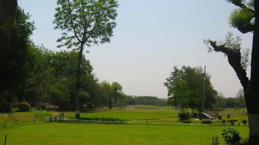 Garuda Golf Institute Kamptee: #1 & practice area
