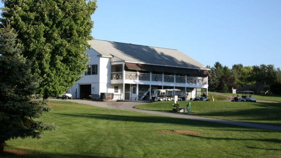 McConnellsville GC: #4 & Clubhouse