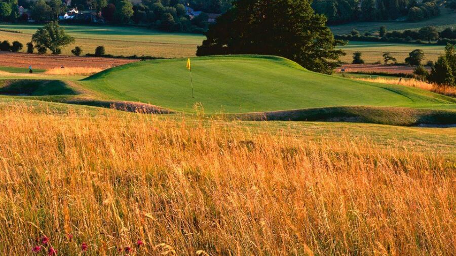 17th green at Ogbourne Downs