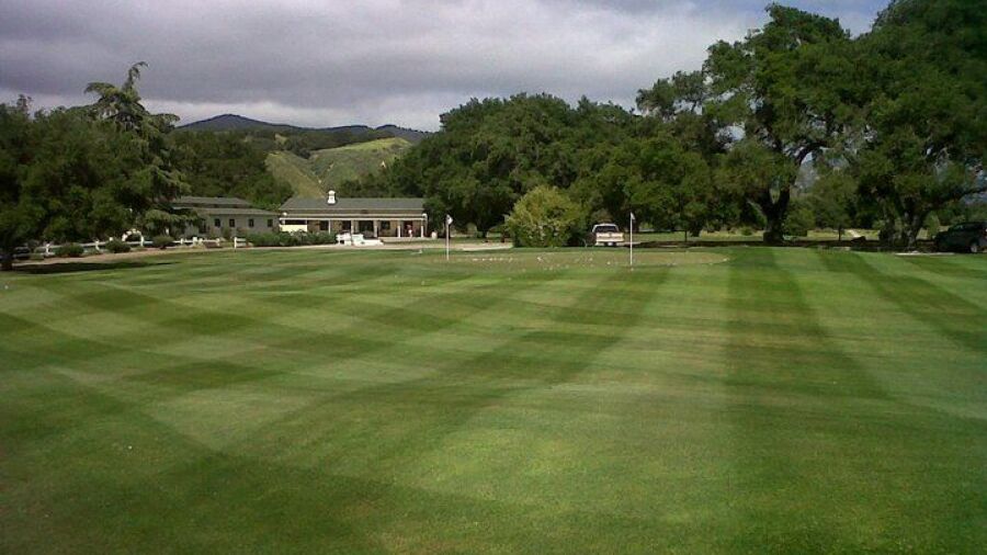 Rancho San Marcos GC: practice area & clubhouse