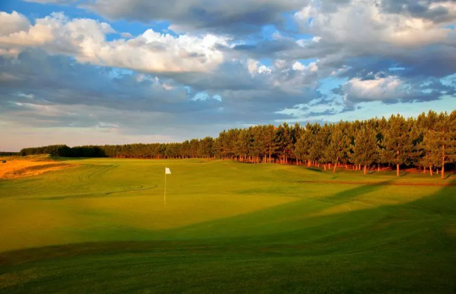 Thumper Pond GC: #12