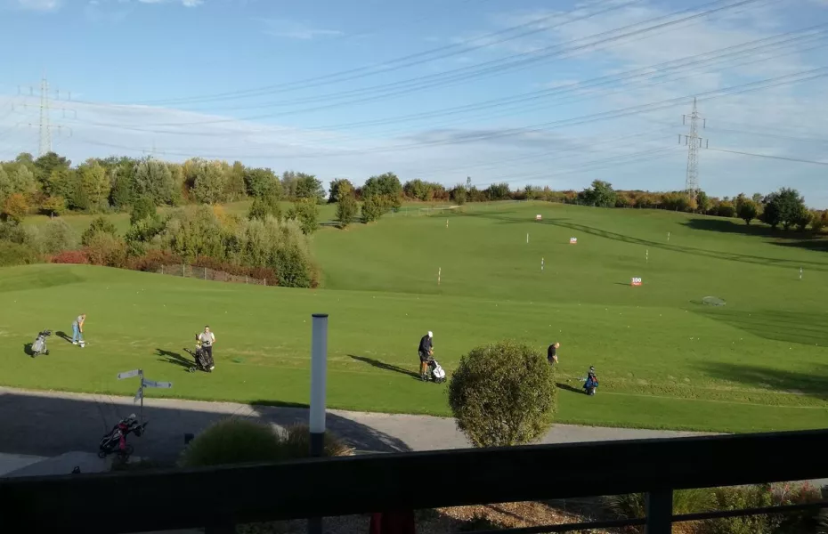 Schloss Monrepos GC: Driving range