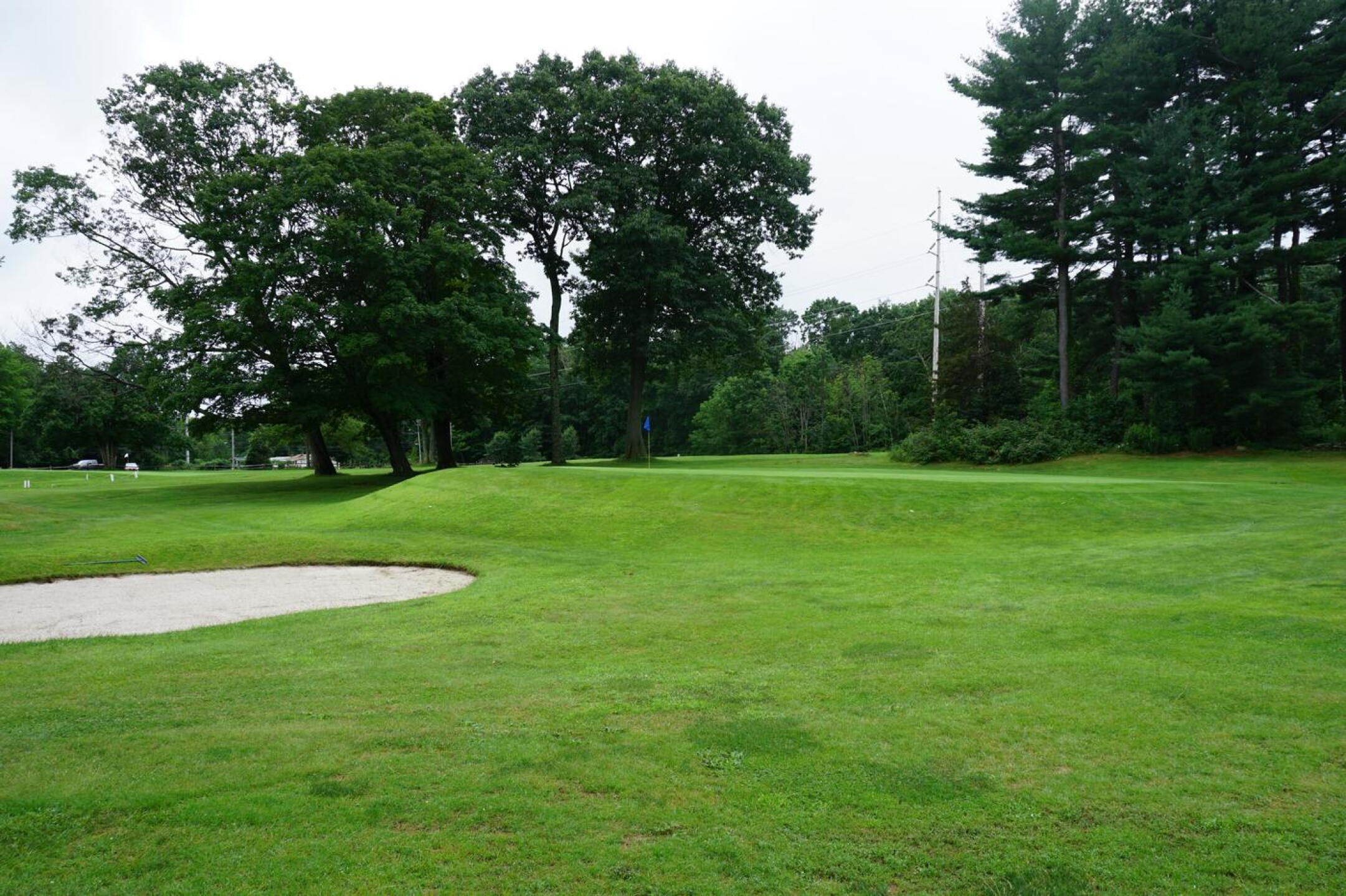 Eastwood’s second hole concludes at this raised green, guarded by the left side falloff and bunker. (Photo submitted by AptlyLinked on 07/20/2021)