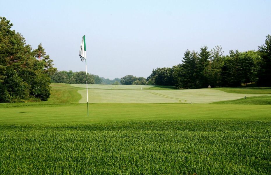 Stonewall Orchard Golf Club in Grayslake, Illinois, USA GolfPass