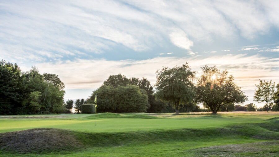18th green at the Mid Herts