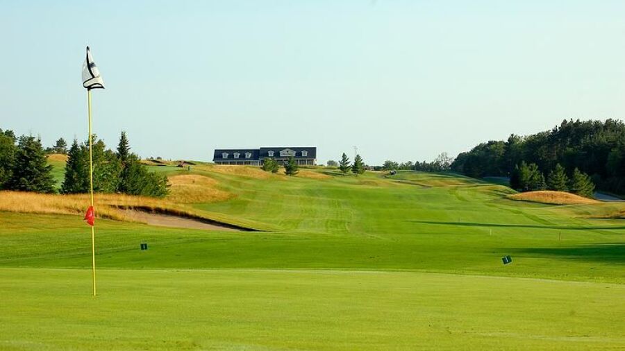 Black Diamond GC: #1