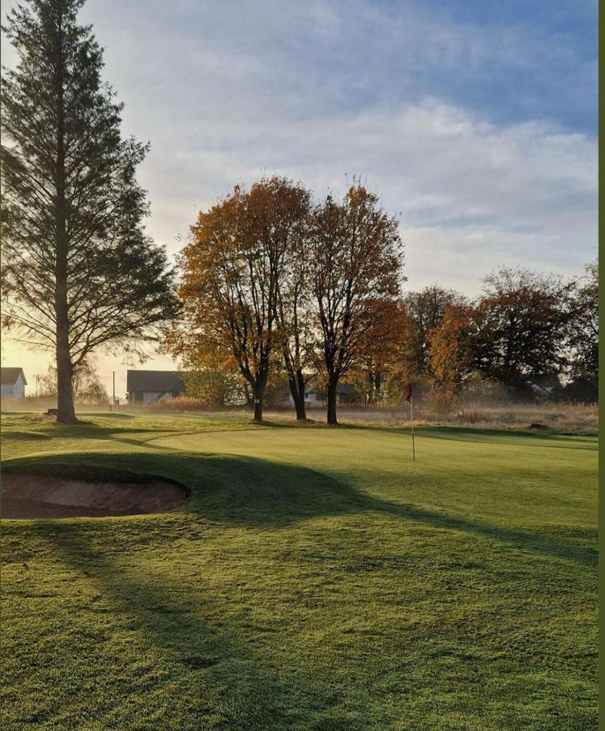 12th Hole - looks great (Photo submitted by Golfbaggy on 11/06/2024)