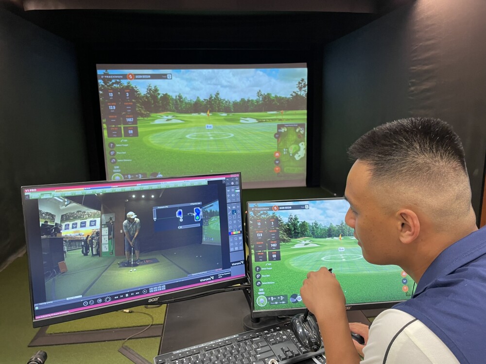 PGA TOUR Superstore instructor Christian Lopez video review 