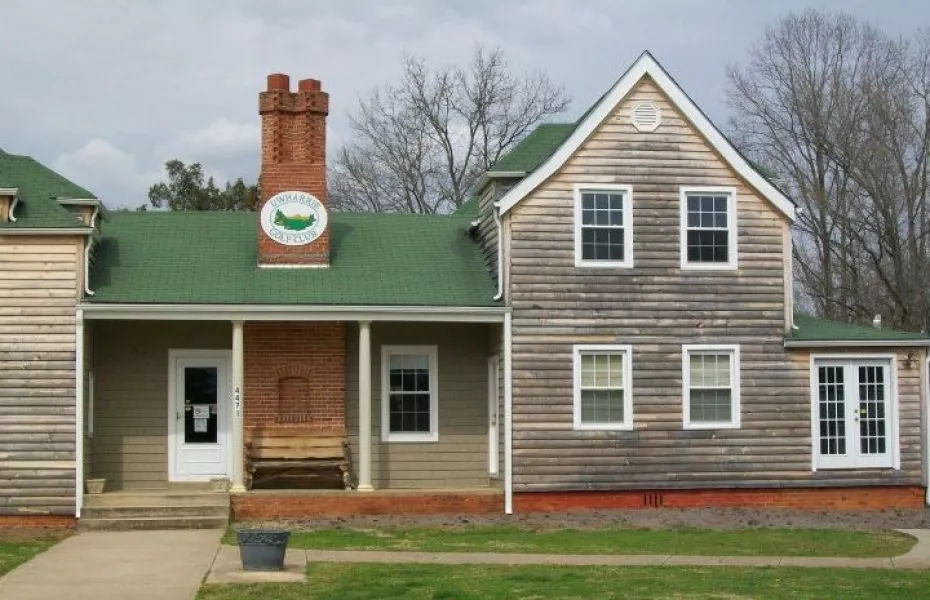 Uwharrie GC: clubhouse