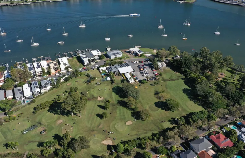 Bulimba GC: Aerial