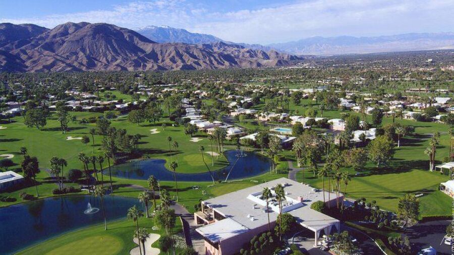 Marrakesh GC: #18 & clubhouse