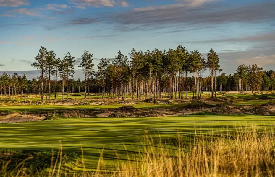 Crownwood Club - Henrik's Playground