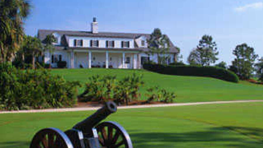 Calusa Pines GC: Clubhouse