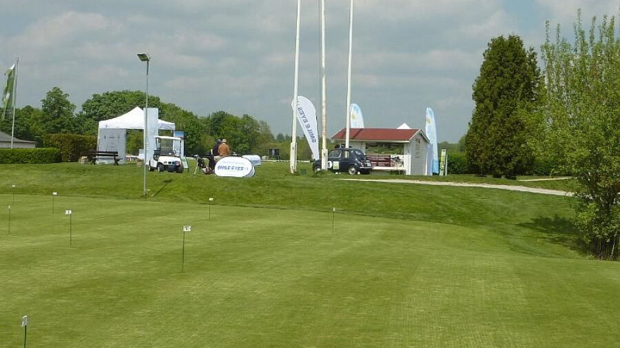 Muenchen-Riem GC: putting green