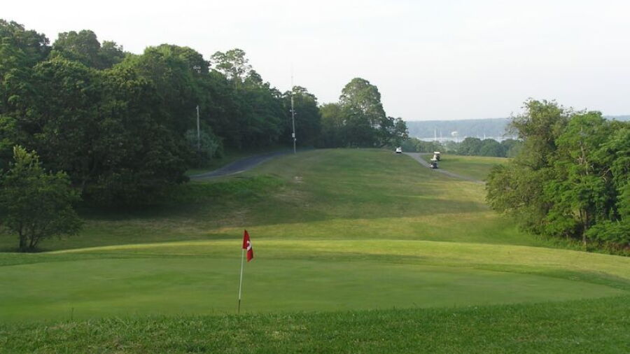 Shelter Island CC: #9