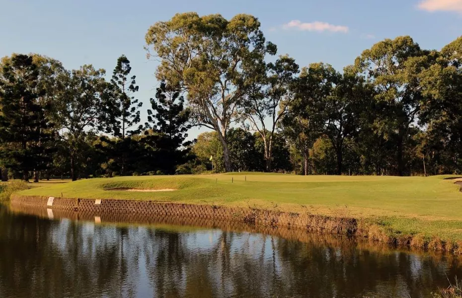 Virginia Golf Club 13th green
