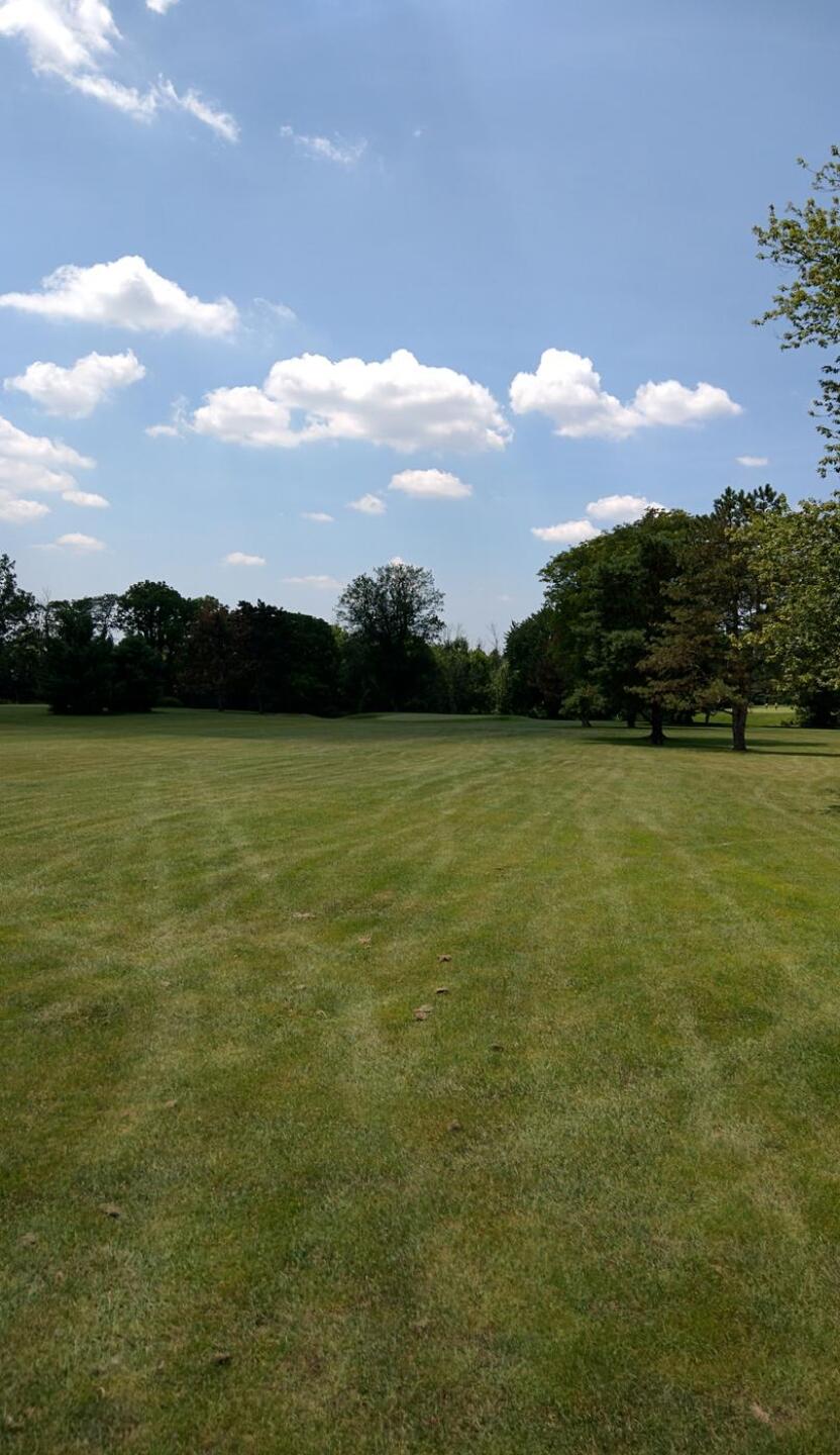 Par 5, 3rd hole, approach to the green (Photo submitted by Biggz1313 on 07/25/2015)