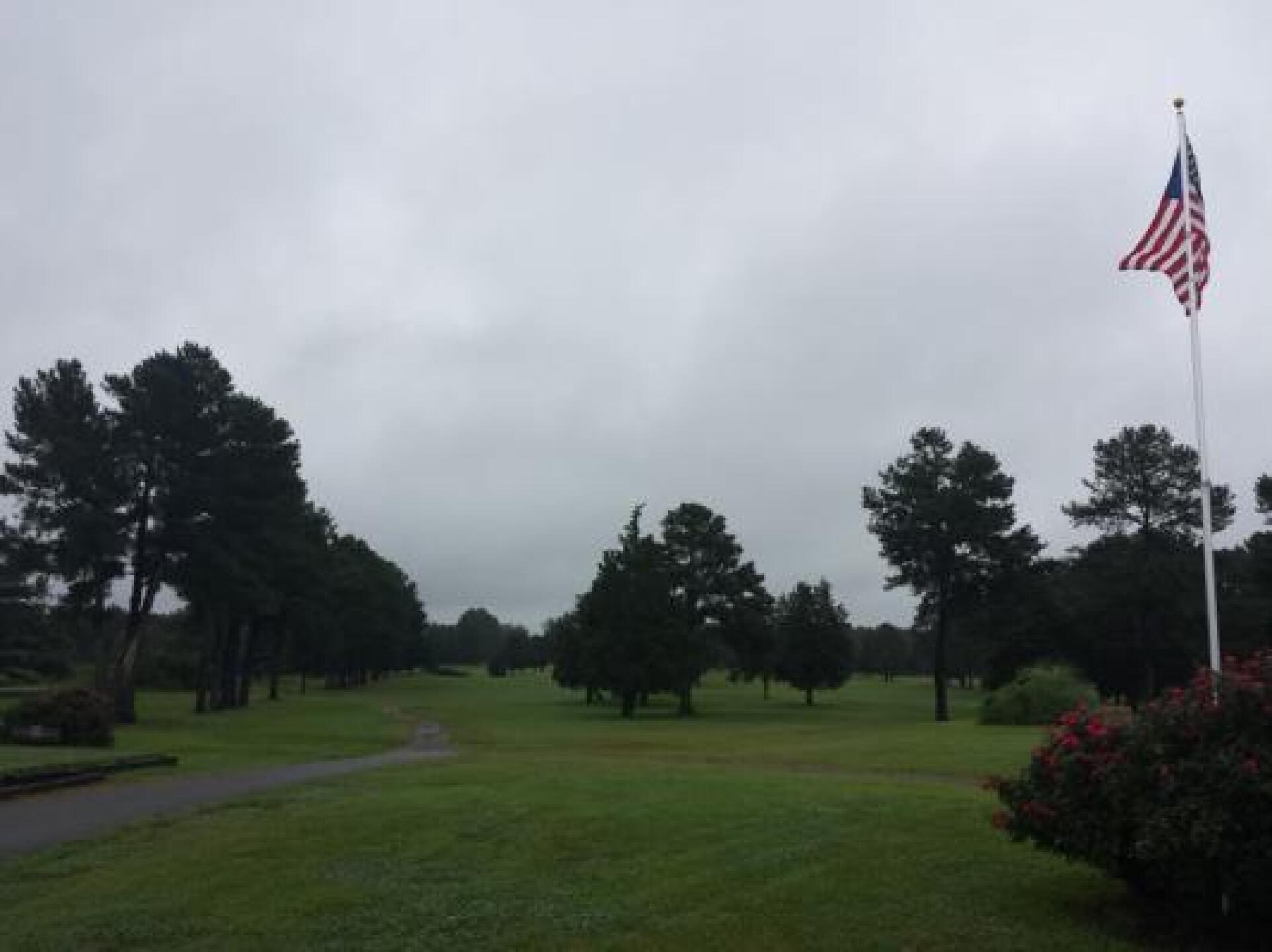 Rainy Day, but a Good Round ... (Photo submitted by Donbdaone on 08/19/2013)