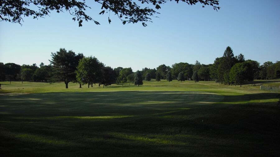 D. W. Field GC
