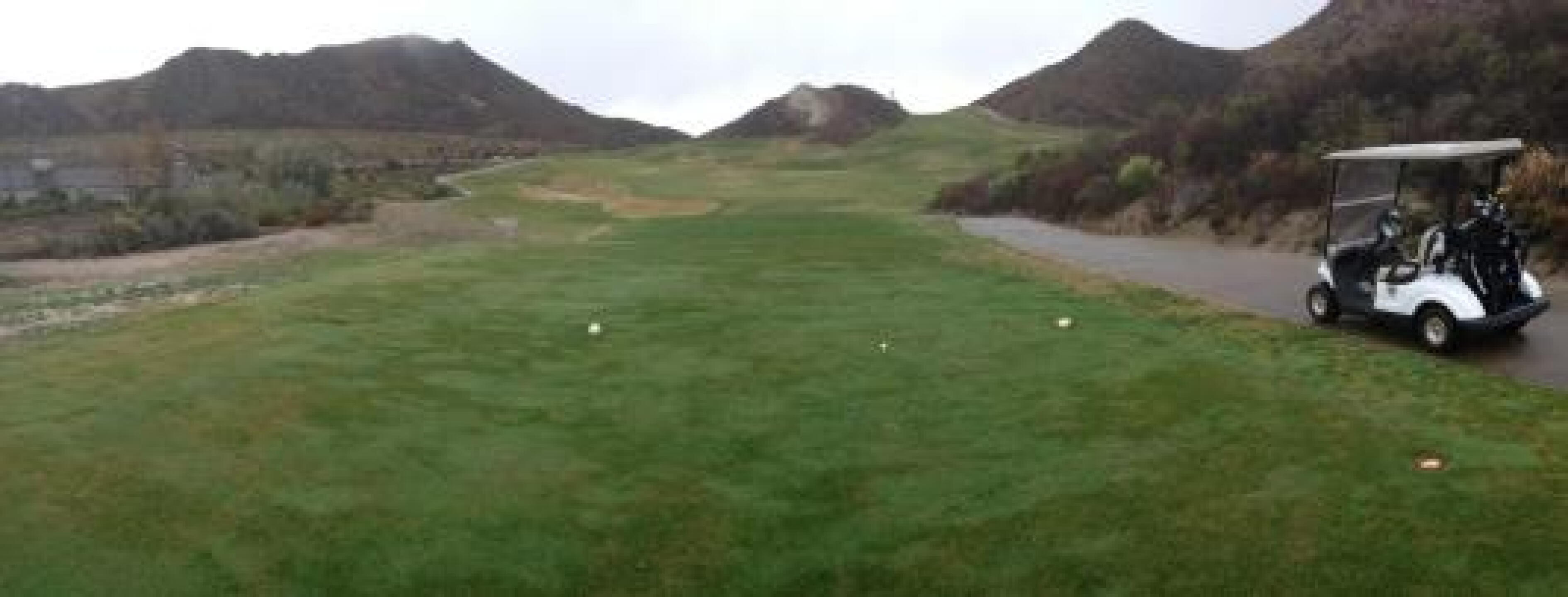 1st hole -- (Photo submitted by mesparza on 12/01/2012)