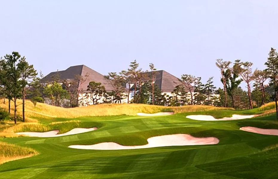 Blackstone Exclusive GC - West: #9