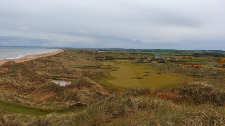 Trump International Golf Links Scotland - hole 18