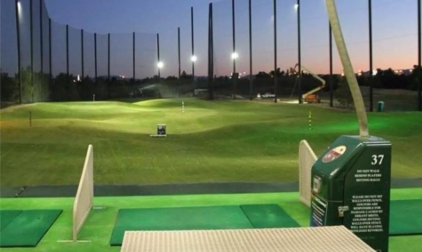 Desert Pines Golf Club - practice center