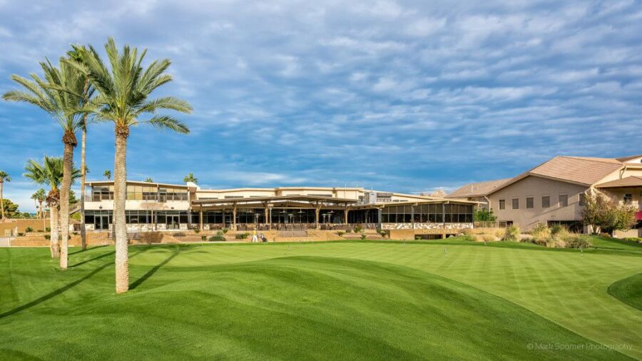 Moon Valley CC: Clubhouse