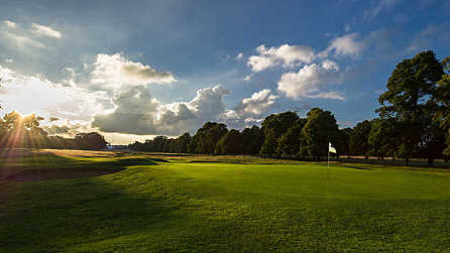 Hampton Court Palace GC
