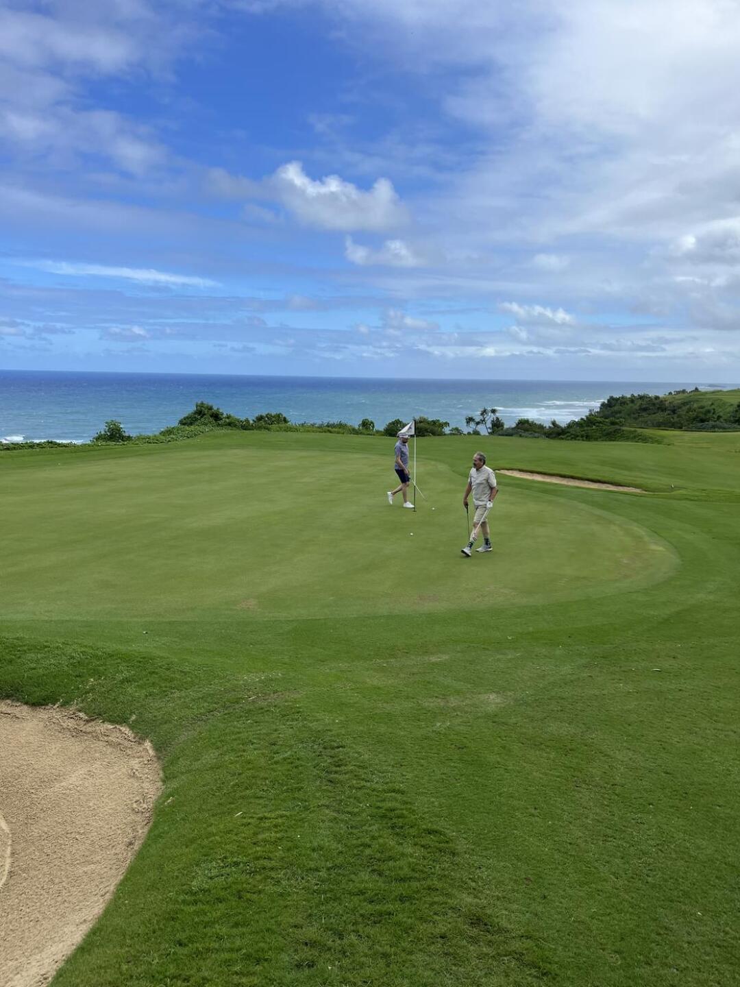 Hole 14 along ocean (Photo submitted by handymn on 12/07/2024)