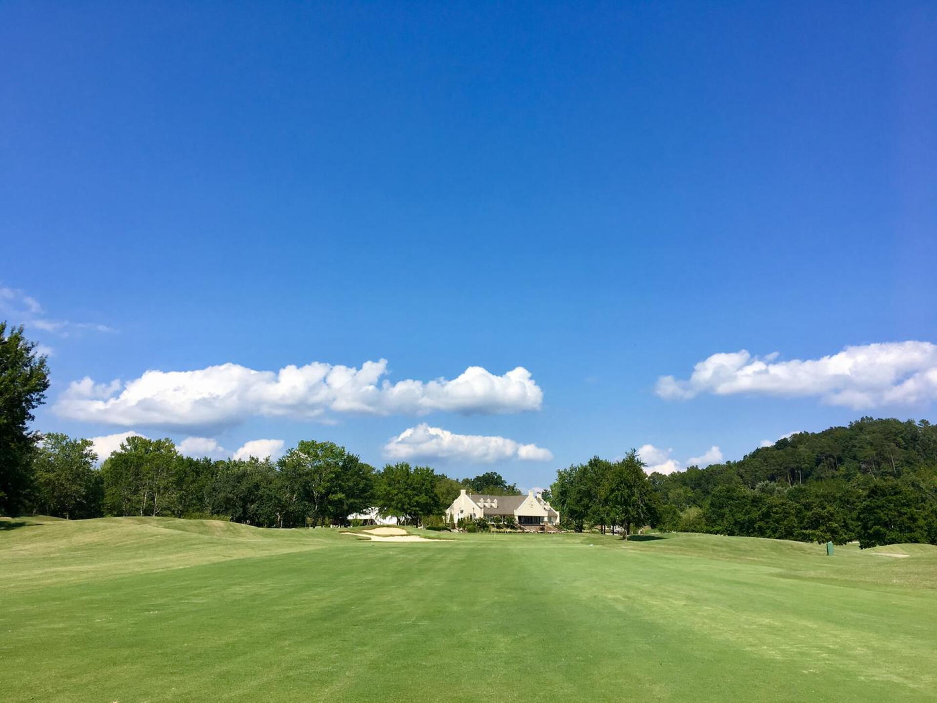 Par-4 18th hole (Photo submitted by BrandonWebb on 08/23/2017)