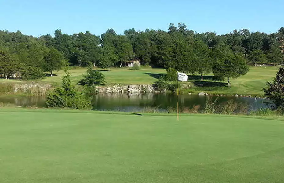 Cedar Glade Resort & CC