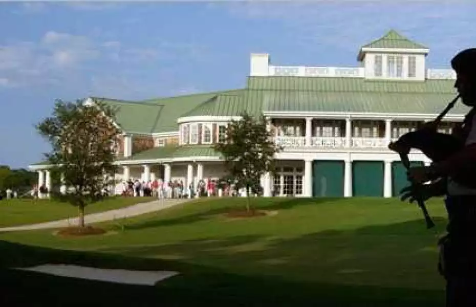 Cape Fear CC: Clubhouse