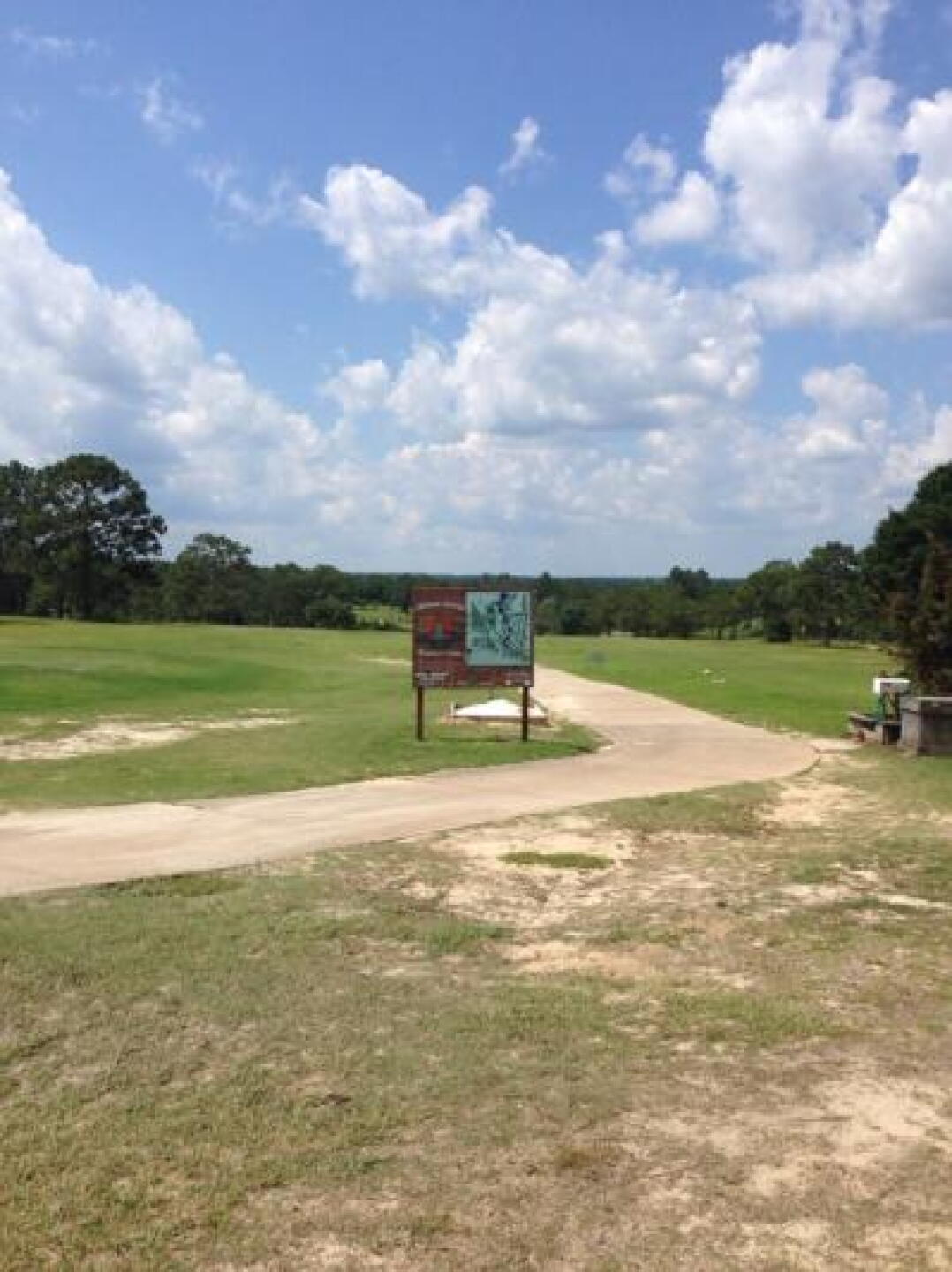 First tee from clubhouse... (Photo submitted by drallabg on 06/13/2014)