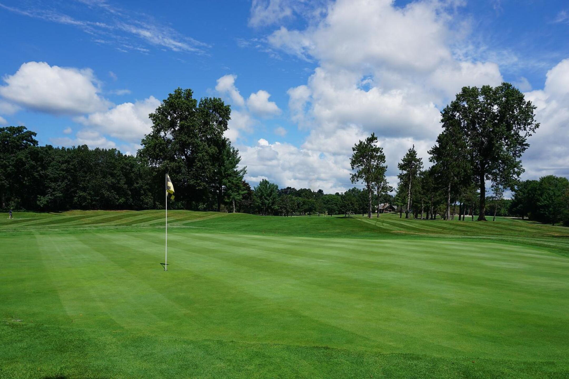 Hole 1: Par-4, 387. Good looking hole, distinguished by its gently bending fairway and big greenside bunker (hidden from view here). (Photo submitted by AptlyLinked on 08/25/2021)