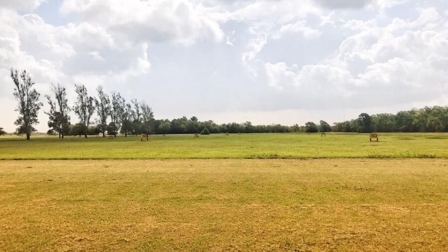 Bayou GC: Driving range