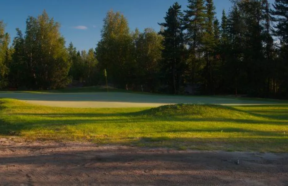 Yellowknife GC: #10