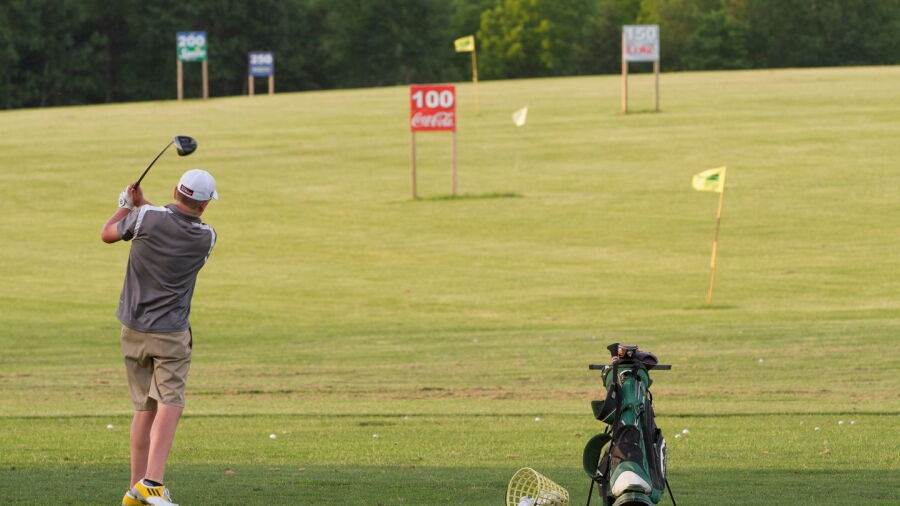 Toad Valley GC: Driving range