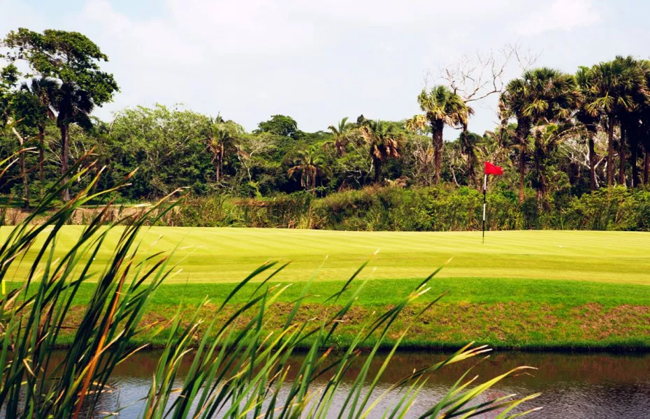 Punta Tiburon Residencial Marina & Golf