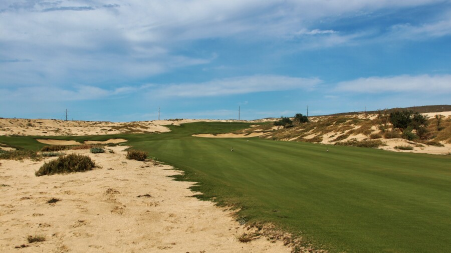 El Cardonal course at Diamante Cabo San Lucas - hole 4