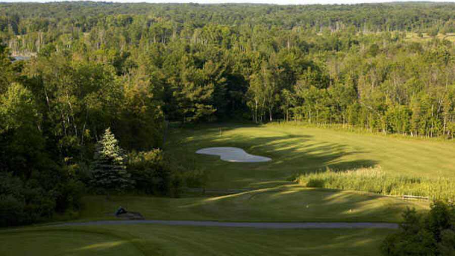 Devil's Ridge GC: Aerial view