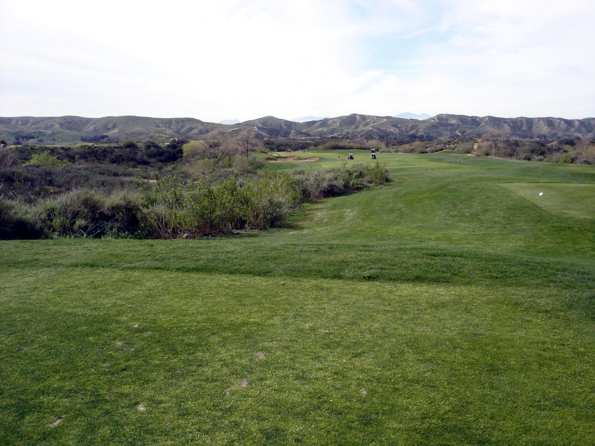 Tukwet Canyons, Legends Course, Hole 1, Par 4, 382 yds (Photo submitted by DYakimec on 03/18/2018)