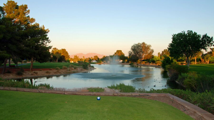 Los Prados GC: #10