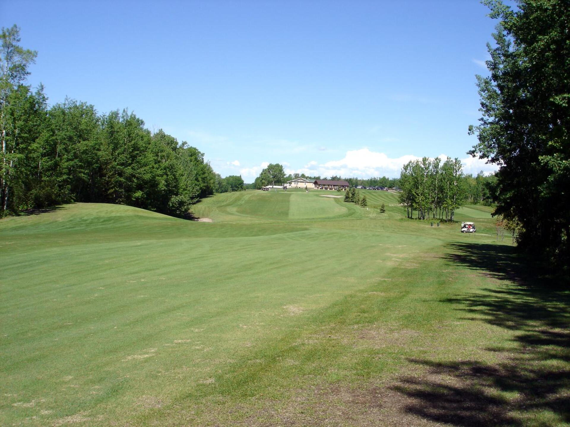 Lac La Biche Golf Club, Hole 18, Par 5, 472 yds (Photo submitted by DYakimec on 02/17/2016)