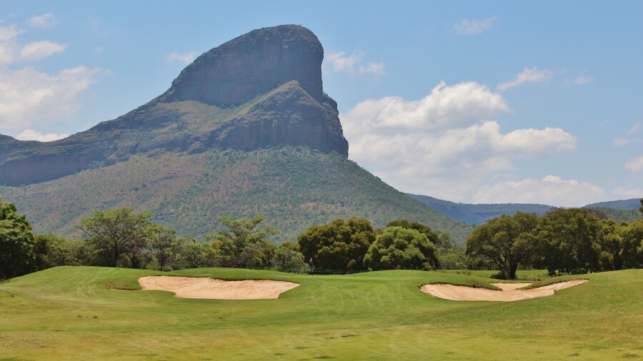 Legend Golf & Safari Resort - Signature Course - 8th