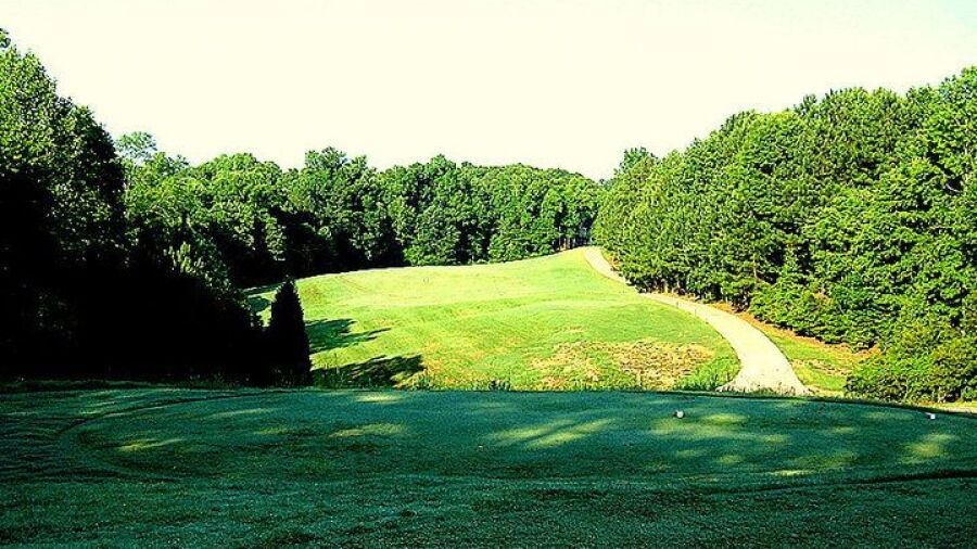 Towne Lake Hills GC: #17